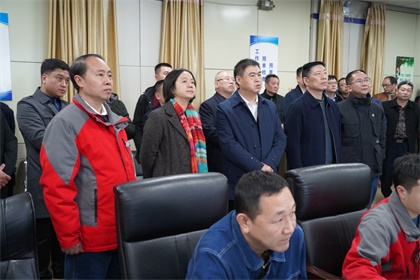 泸州市何市长一行到泸天化观摩安全清单管理 (3).JPG