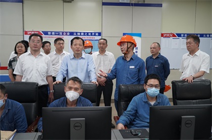 应急部刘伟视察泸天化 003.jpg