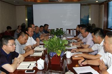 泸州工投集团公司总经理潘建华一行来我公司开展业务交流