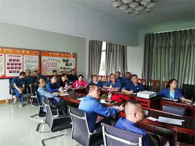 泸天化股份公司包装车间开展“班组长创新经验交流”活动