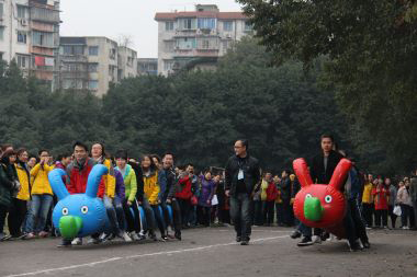 泸天化股份公司开展“三八”节女职工主题活动