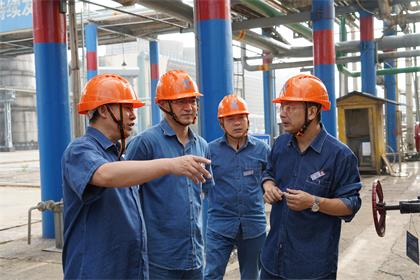 泸天化股份公司党委书记廖廷君率队深入生产一线开展安全工作督查