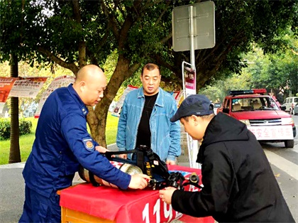 泸天化股份公司开展“11.9”消防安全宣传活动