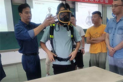 泸天化股份公司开展新入职员工安全教育培训