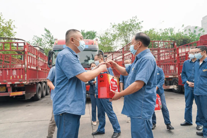 泸天化股份公司开展中秋慰问活动